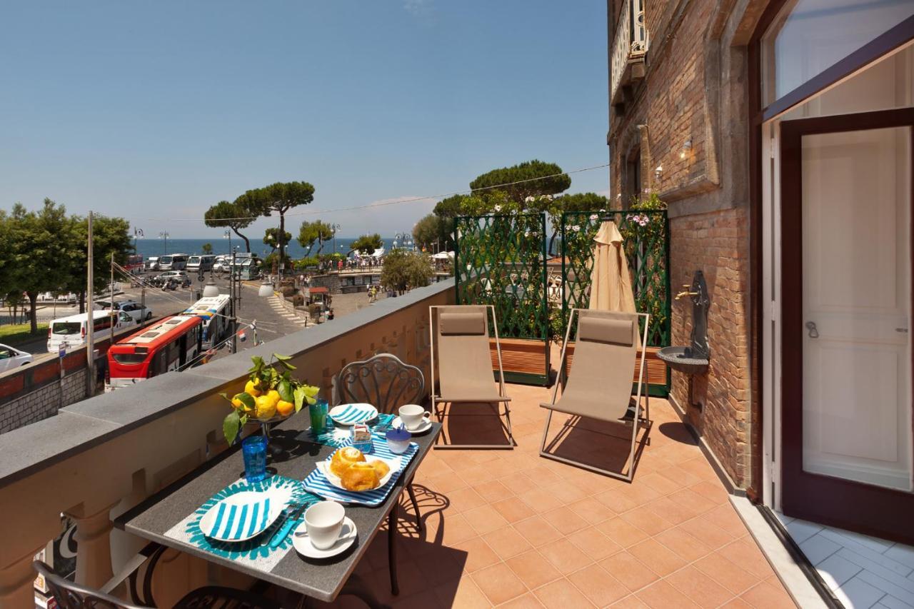 - La Terrazza Sul Porto Sorrente